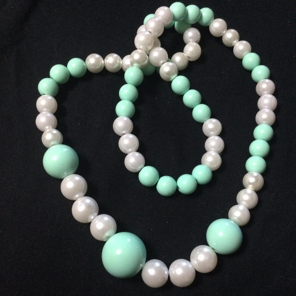 Seafoam and Pearl Necklace